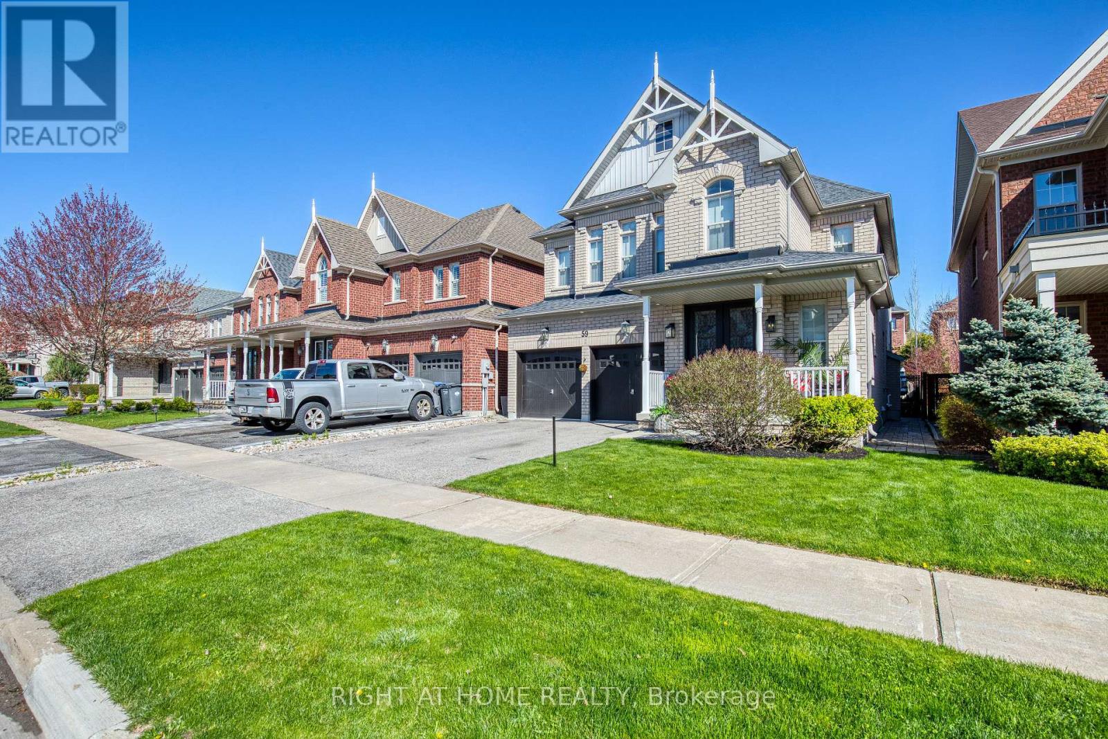 Property at 59 PAISLEY GREEN AVENUE image 2