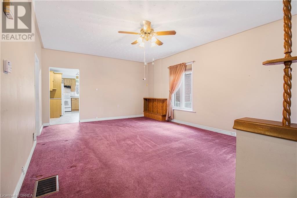 272 Nelson Street, Brantford, Ontario N3S 4C7 - Photo 8 - 40725418