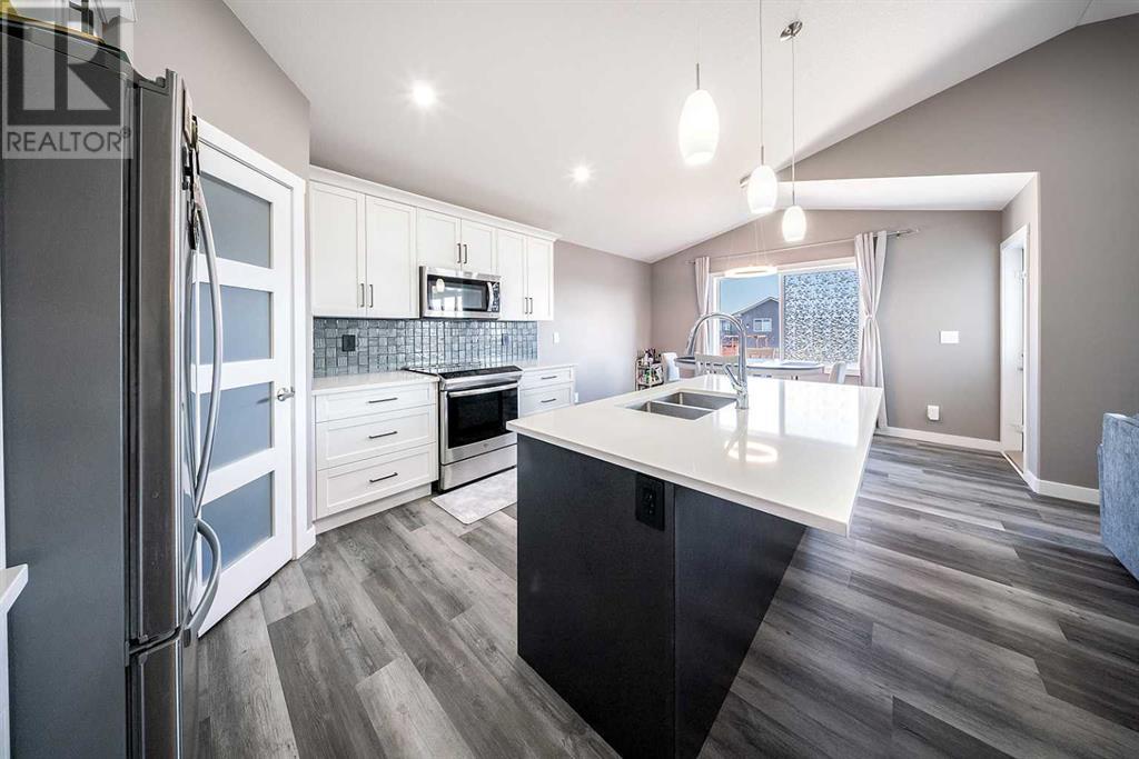 Property at 111 Livingston Close image 3