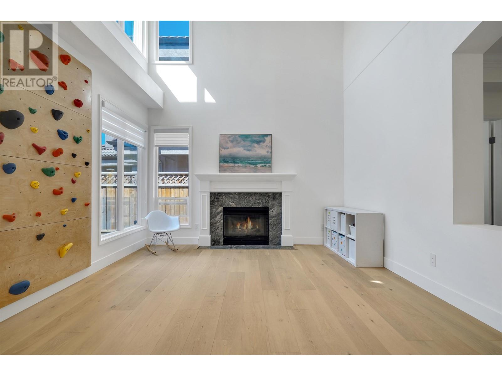 3240 WESTMINSTER HIGHWAY, richmond, British Columbia