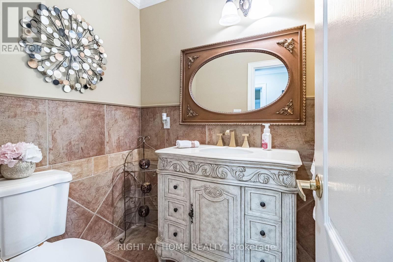 13250 Tenth Side Road, Halton Hills, Ontario  L7G 4S5 - Photo 15 - W12140000