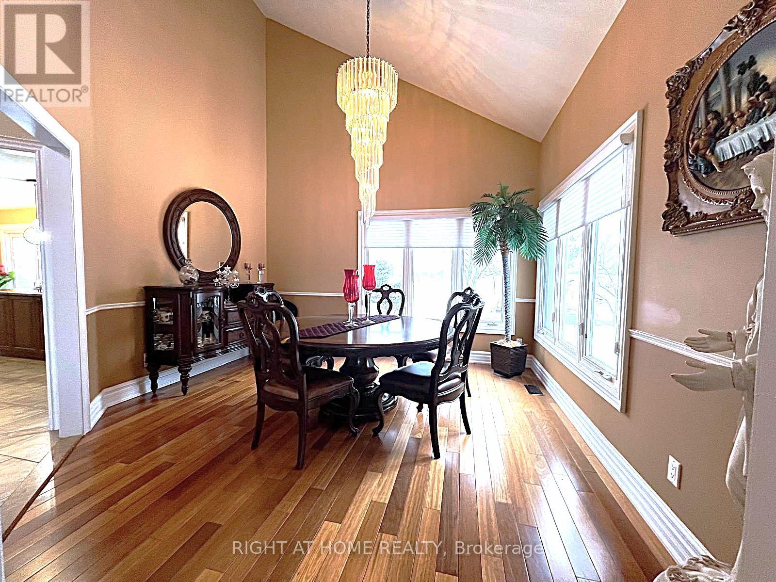 13250 Tenth Side Road, Halton Hills, Ontario  L7G 4S5 - Photo 7 - W12140000