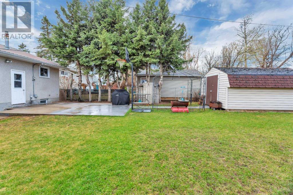 5122 51 St Avenue, Rimbey, Alberta  T0C 2J0 - Photo 38 - A2216537