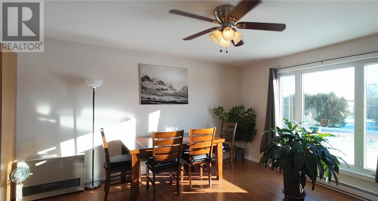 15 Bay Street, Mindemoya, Ontario  P0P 1S0 - Photo 5 - 2120893