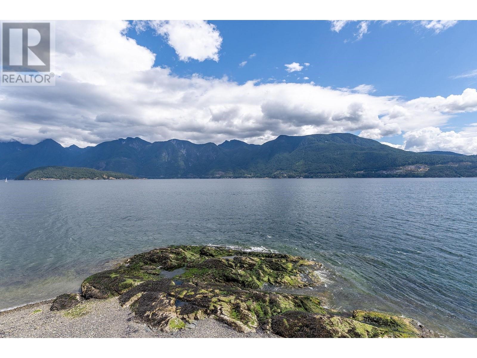 1545 Eagle Cliff Road, Bowen Island, British Columbia  V0N 1G1 - Photo 5 - R2984223