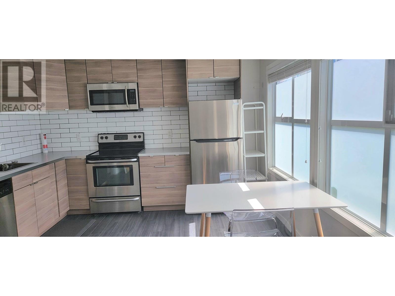 1588 E 41st Avenue, Vancouver, British Columbia  V5P 1K2 - Photo 18 - R2989295