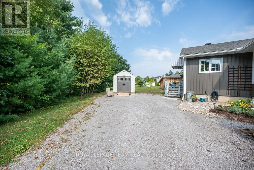 33 Jackpine Street, Madawaska Valley, Ontario  K0J 2J0 - Photo 34 - X12140020