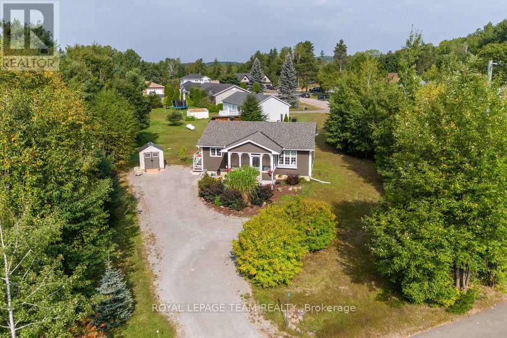 33 Jackpine Street, Madawaska Valley, Ontario  K0J 2J0 - Photo 41 - X12140020