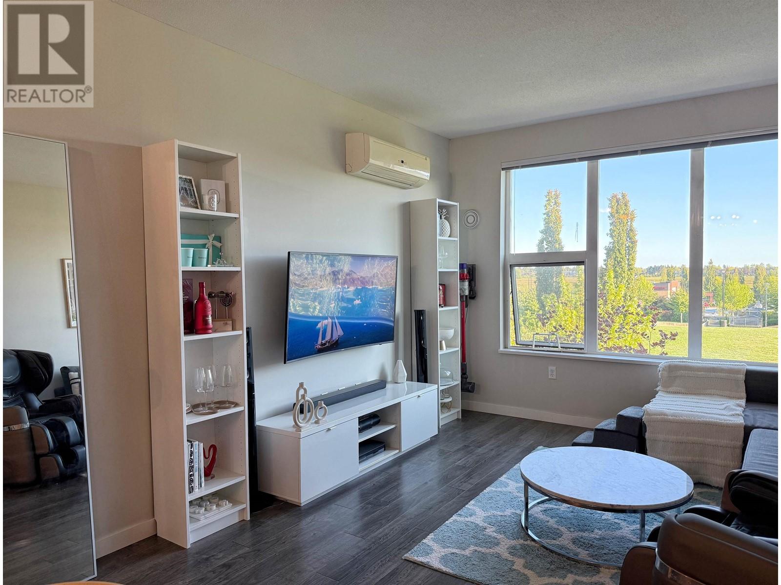 303 9399 Alexandra Road, Richmond, British Columbia  V6X 0L7 - Photo 1 - R2998001