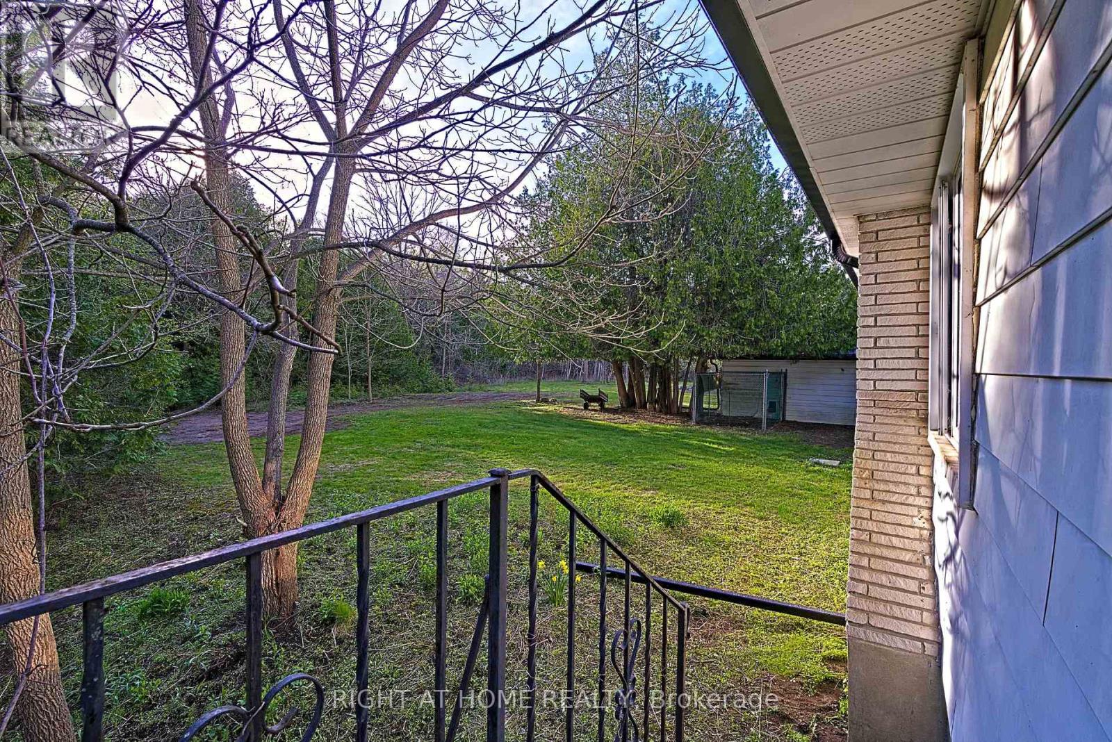 Property at 192 OLD VARCOE ROAD N image 4