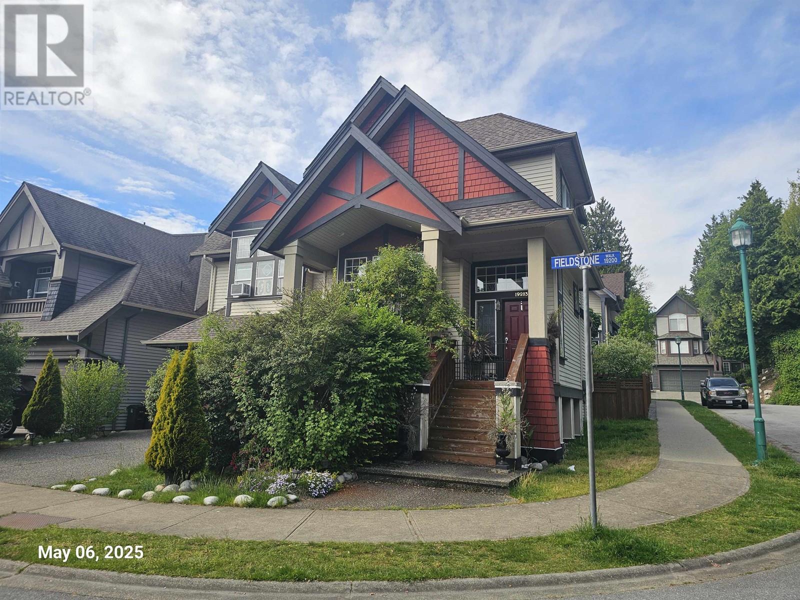 19283 Fieldstone Walk, Pitt Meadows, British Columbia  V3Y 2X1 - Photo 4 - R3000313