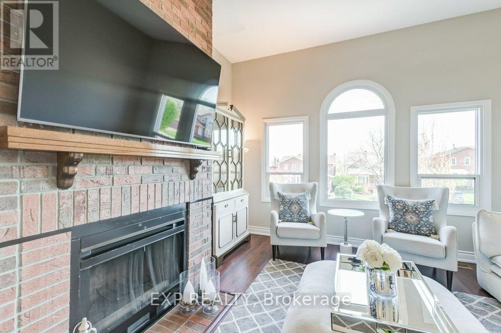 1506 Prince John Circle, Oakville, Ontario  L6J 6T1 - Photo 17 - W12140010