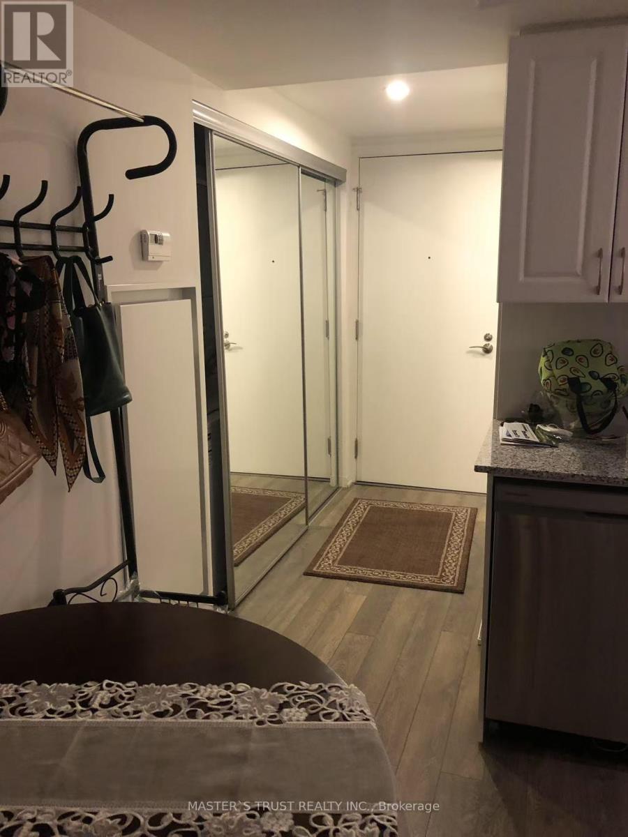 911 - 3091 Dufferin Street, Toronto, Ontario  M6A 0C4 - Photo 8 - W12140013