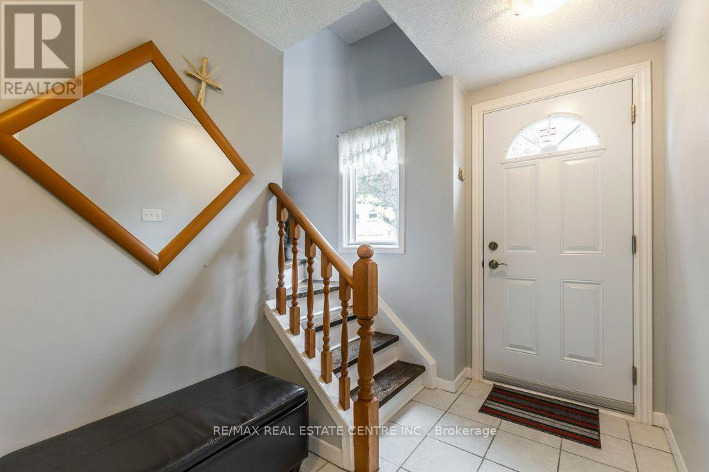 5 - 1255 Upper Gage Avenue, Hamilton, Ontario  L8W 3C7 - Photo 5 - X12140012