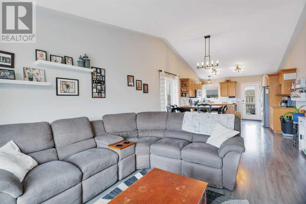 15 Heenan Crescent, Sylvan Lake, Alberta  T4S 1Y6 - Photo 11 - A2219514