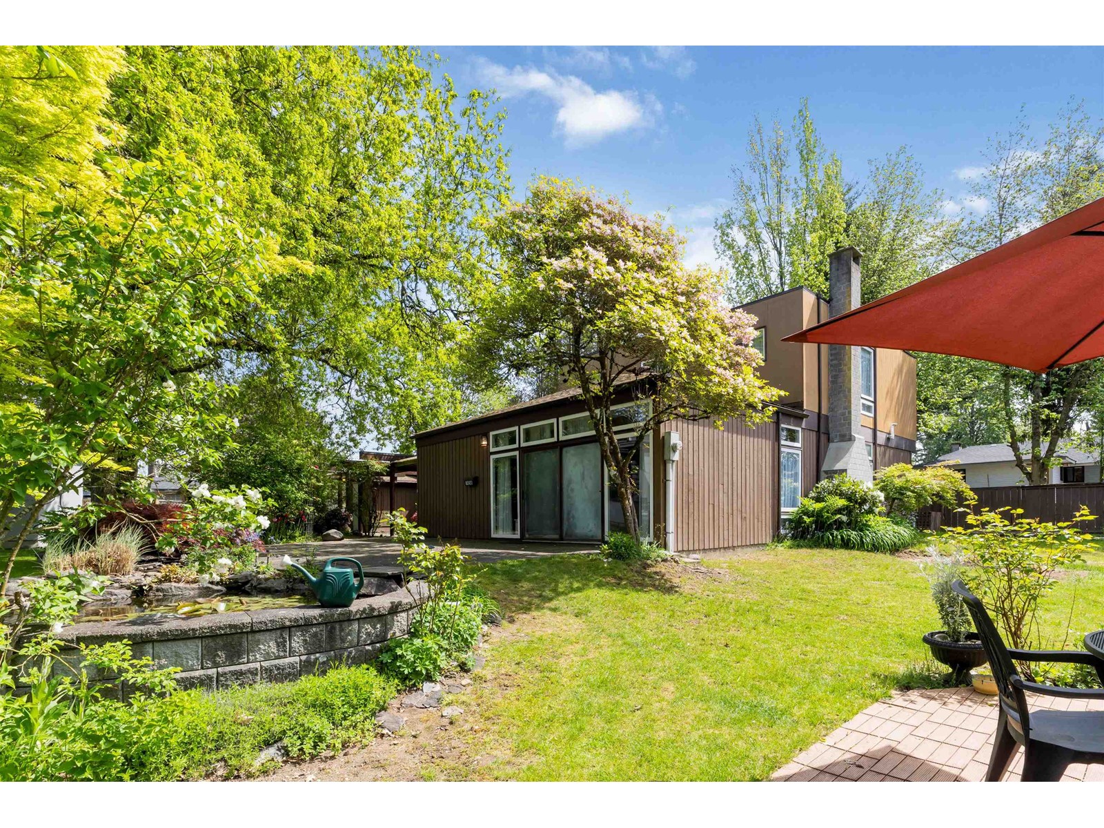 14246 102 Avenue, Surrey, British Columbia  V3T 5A5 - Photo 4 - R2998717