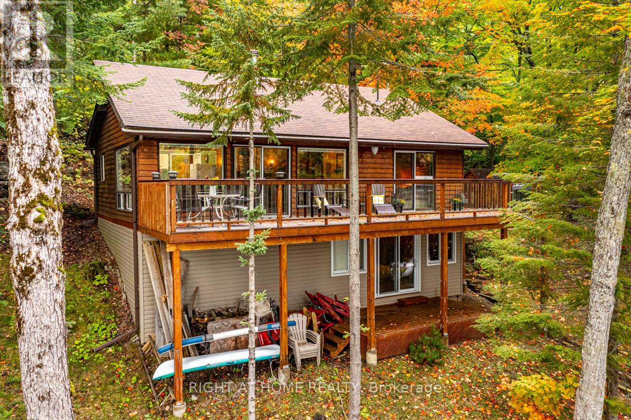 1220 Portage Lake Road, Dysart Et Al, Ontario  K0M 1S0 - Photo 1 - X12140034