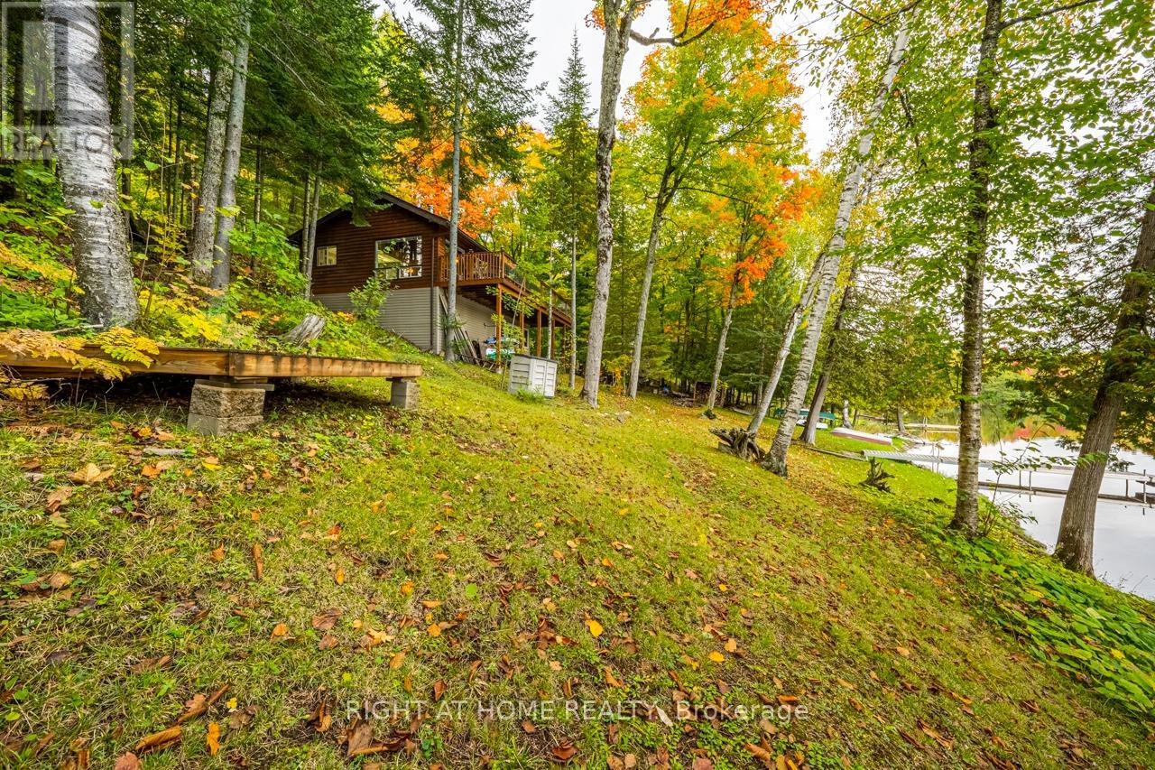1220 Portage Lake Road, Dysart Et Al, Ontario  K0M 1S0 - Photo 4 - X12140034