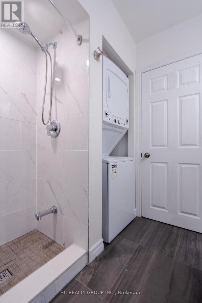 6 Rosemount Drive, Toronto, Ontario  M1K 2W8 - Photo 9 - E12138238