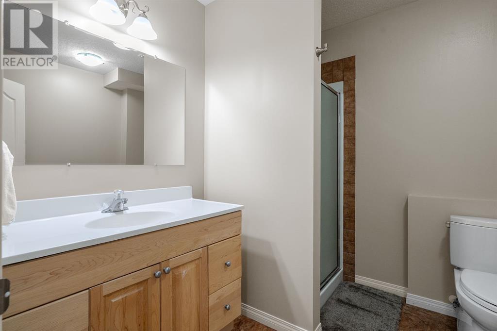 42 Elkton Way Sw, Calgary, Alberta  T3H 4Y8 - Photo 46 - A2219046
