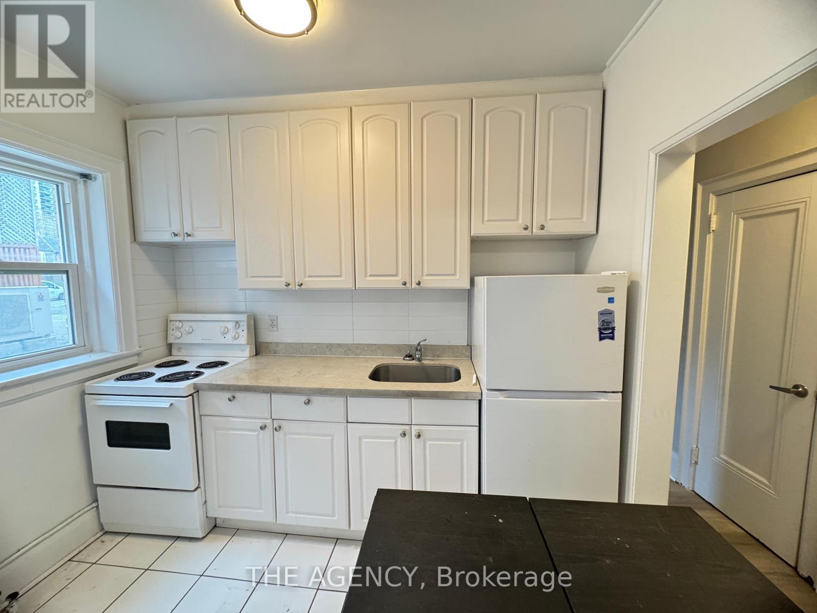 3 - 846 Broadview Avenue, Toronto, Ontario  M4K 2R1 - Photo 4 - E12140038