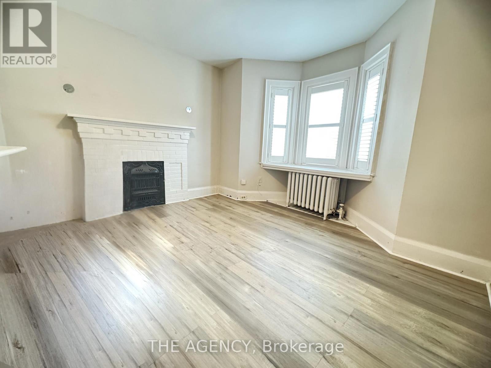 2 - 846 Broadview Avenue, Toronto, Ontario  M4K 2R1 - Photo 1 - E12140040