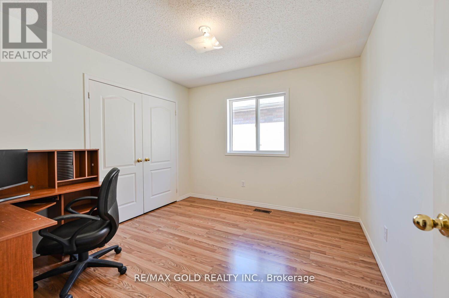 8 Willow Park Drive, Brampton, Ontario  L6R 2M9 - Photo 32 - W12129866