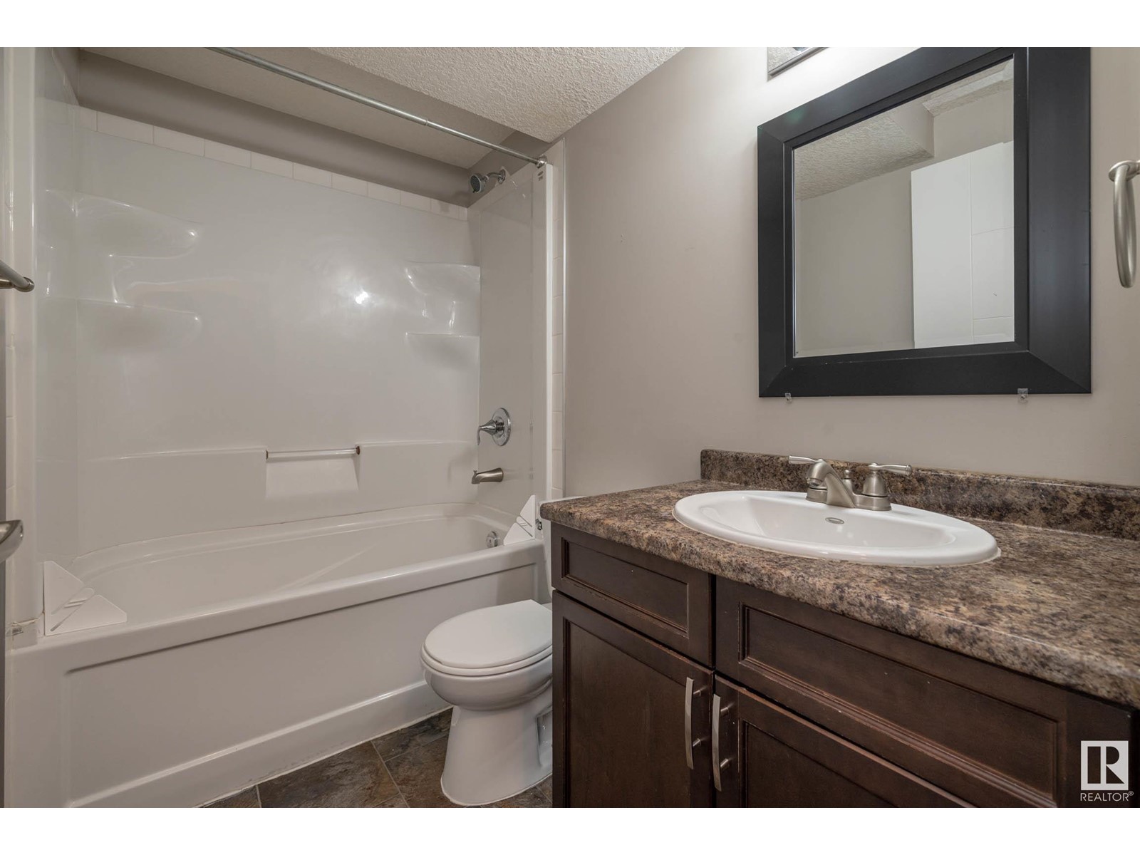 6808 136 Av Nw, Edmonton, Alberta  T5C 2J9 - Photo 37 - E4435842