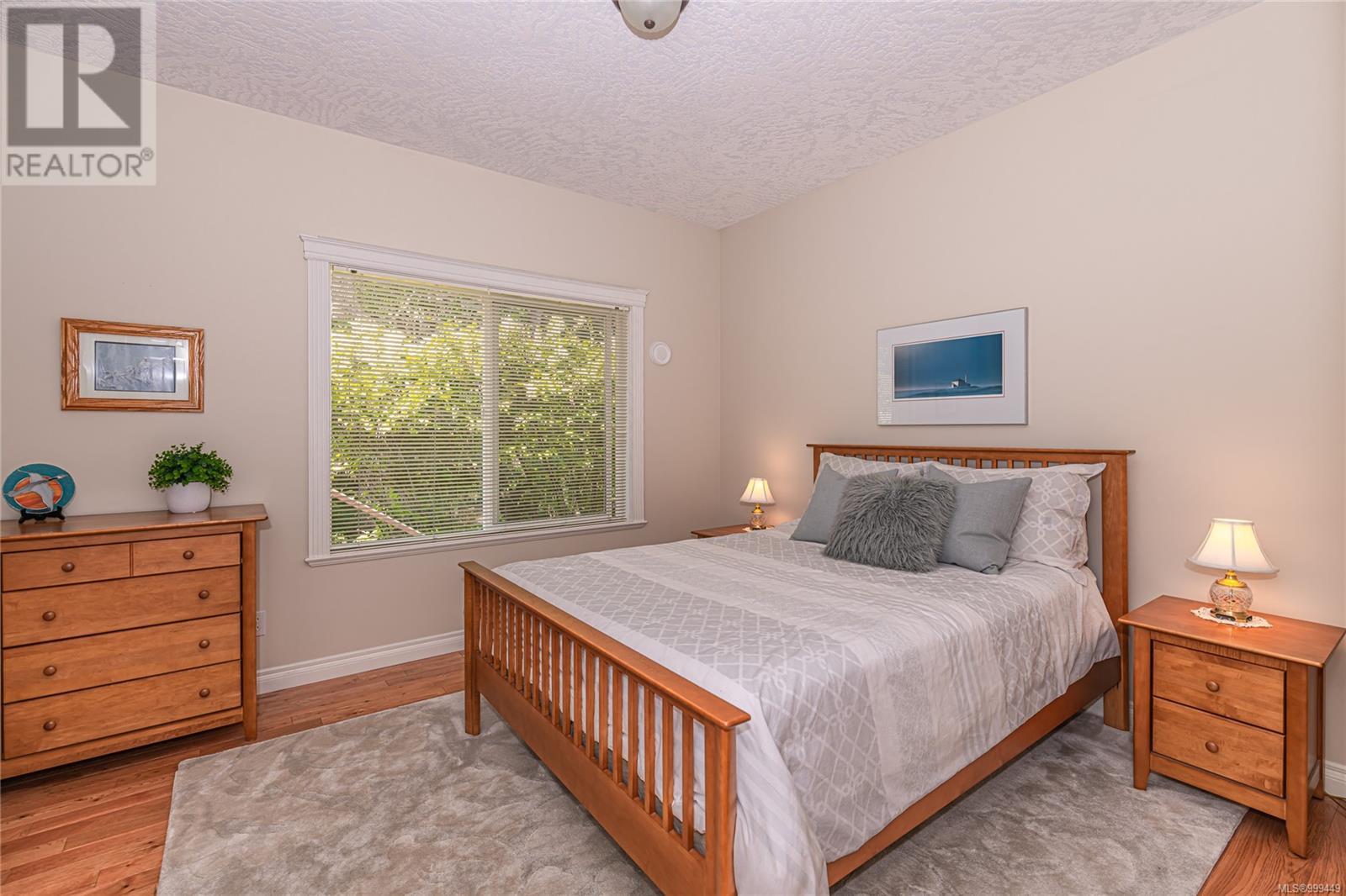 5300 Mynabird Lane, Saanich, British Columbia  V8Y 3H6 - Photo 21 - 999449