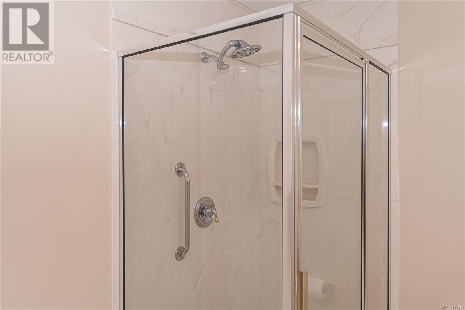 5300 Mynabird Lane, Saanich, British Columbia  V8Y 3H6 - Photo 33 - 999449