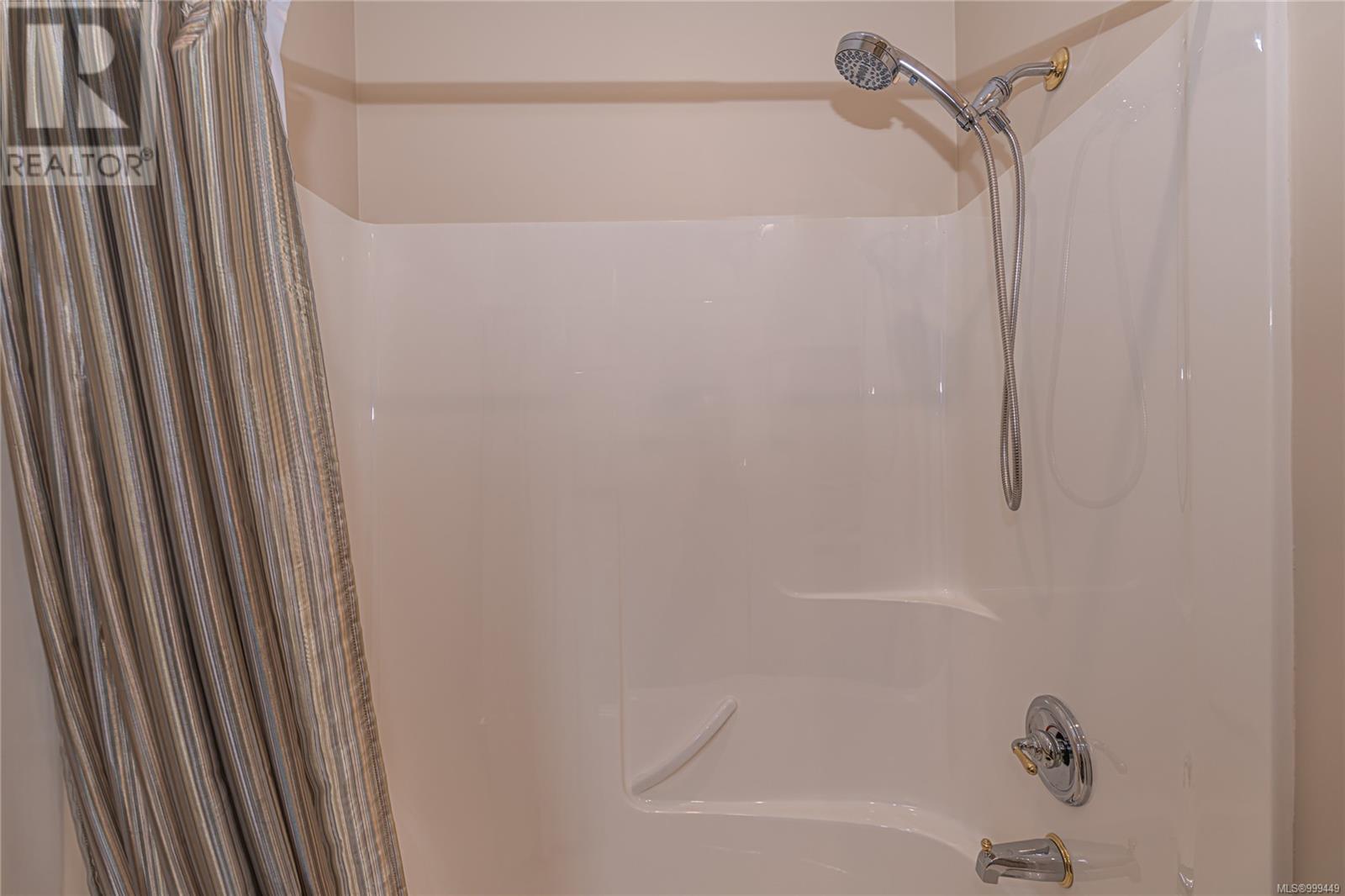 5300 Mynabird Lane, Saanich, British Columbia  V8Y 3H6 - Photo 39 - 999449