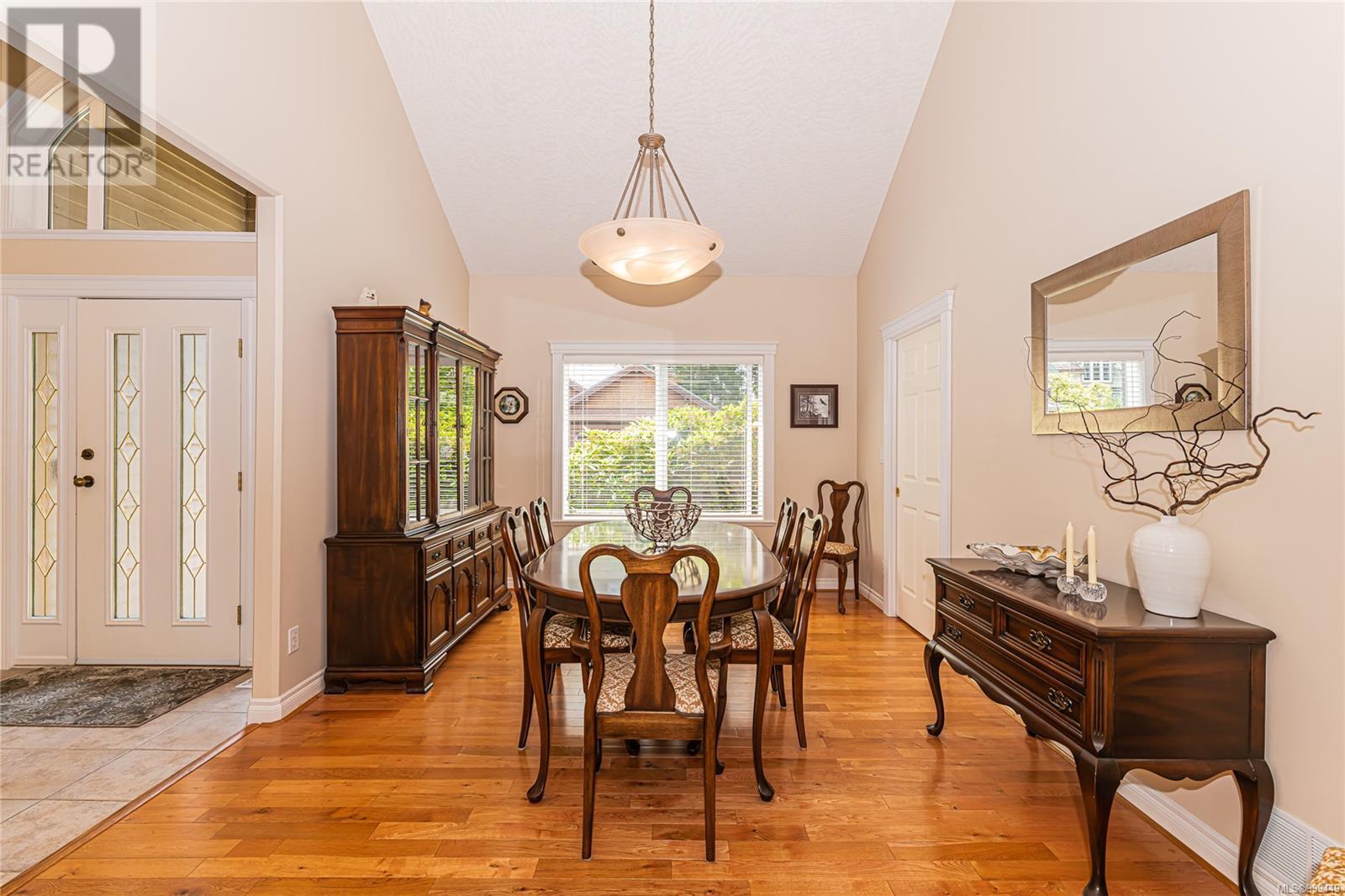 Property at 5300 Mynabird Lane image 3