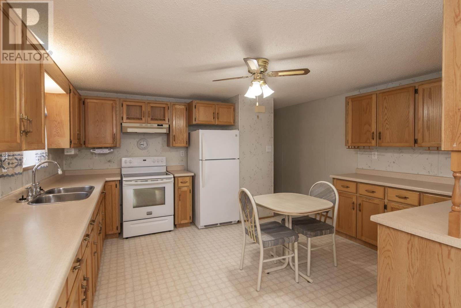 24 Chickadee Ln, Kakabeka Falls, Ontario  P7C 5M9 - Photo 13 - TB250740