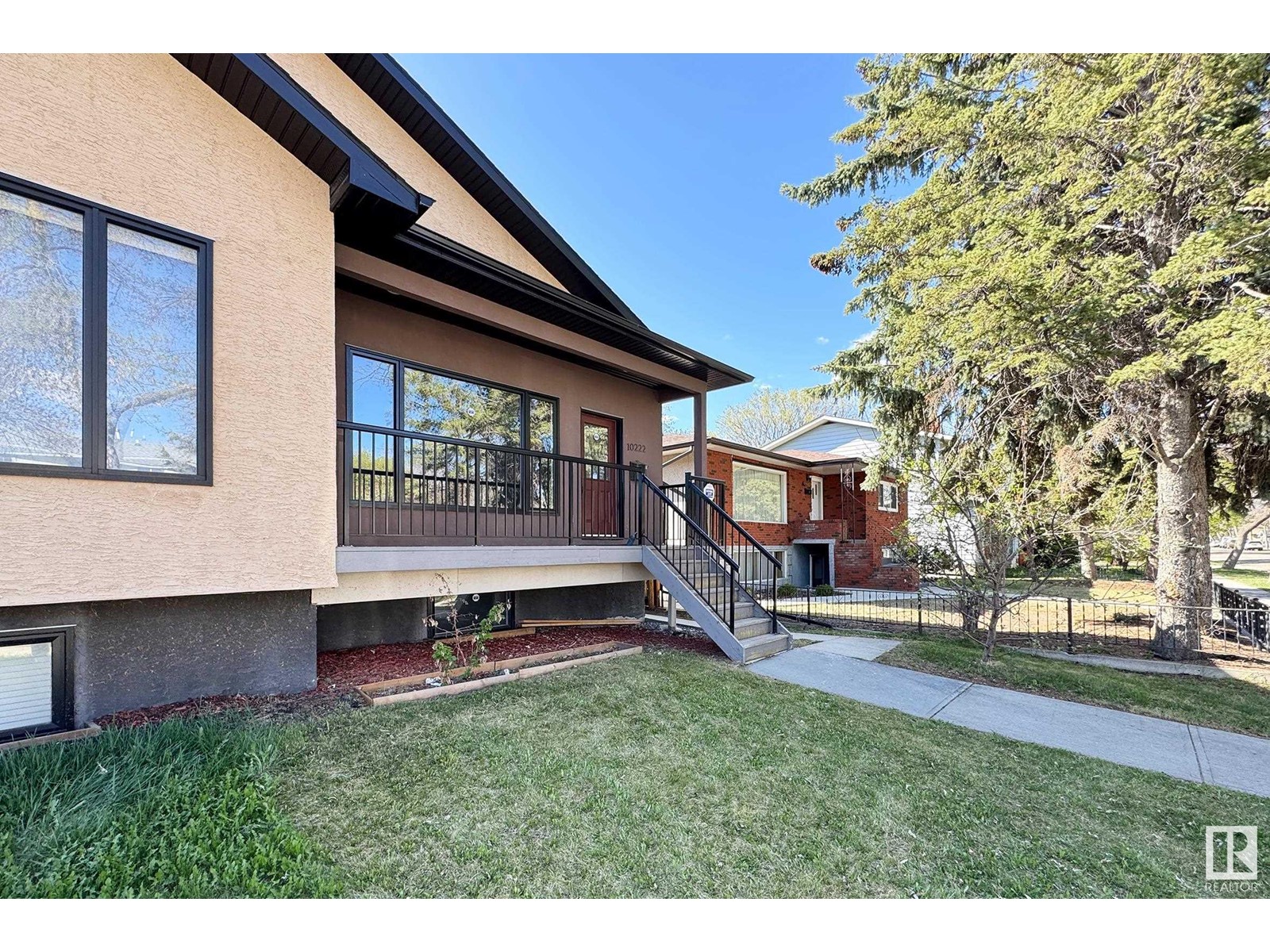 Property at 10222 150 ST NW image 3