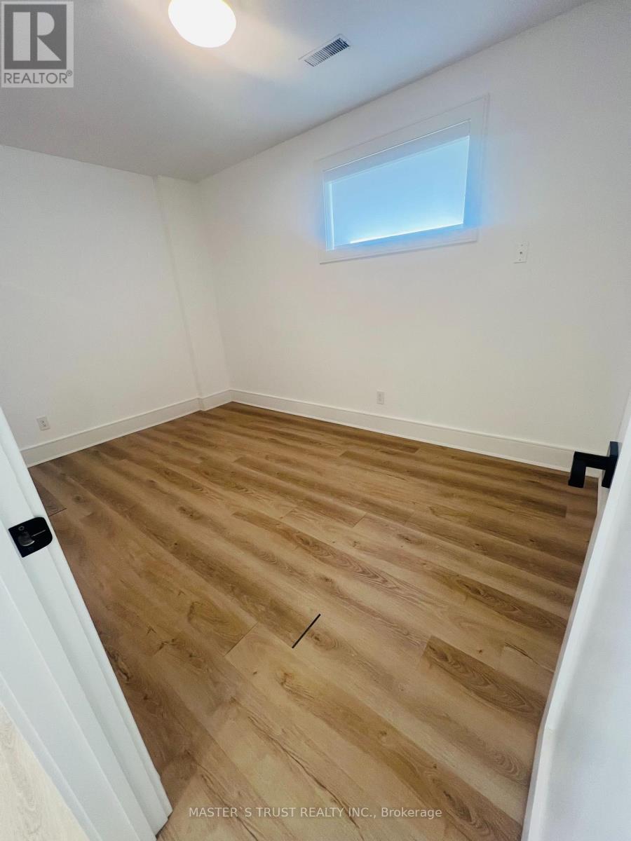 515 Melrose Avenue, Toronto, Ontario  M5M 2A1 - Photo 38 - C12140085