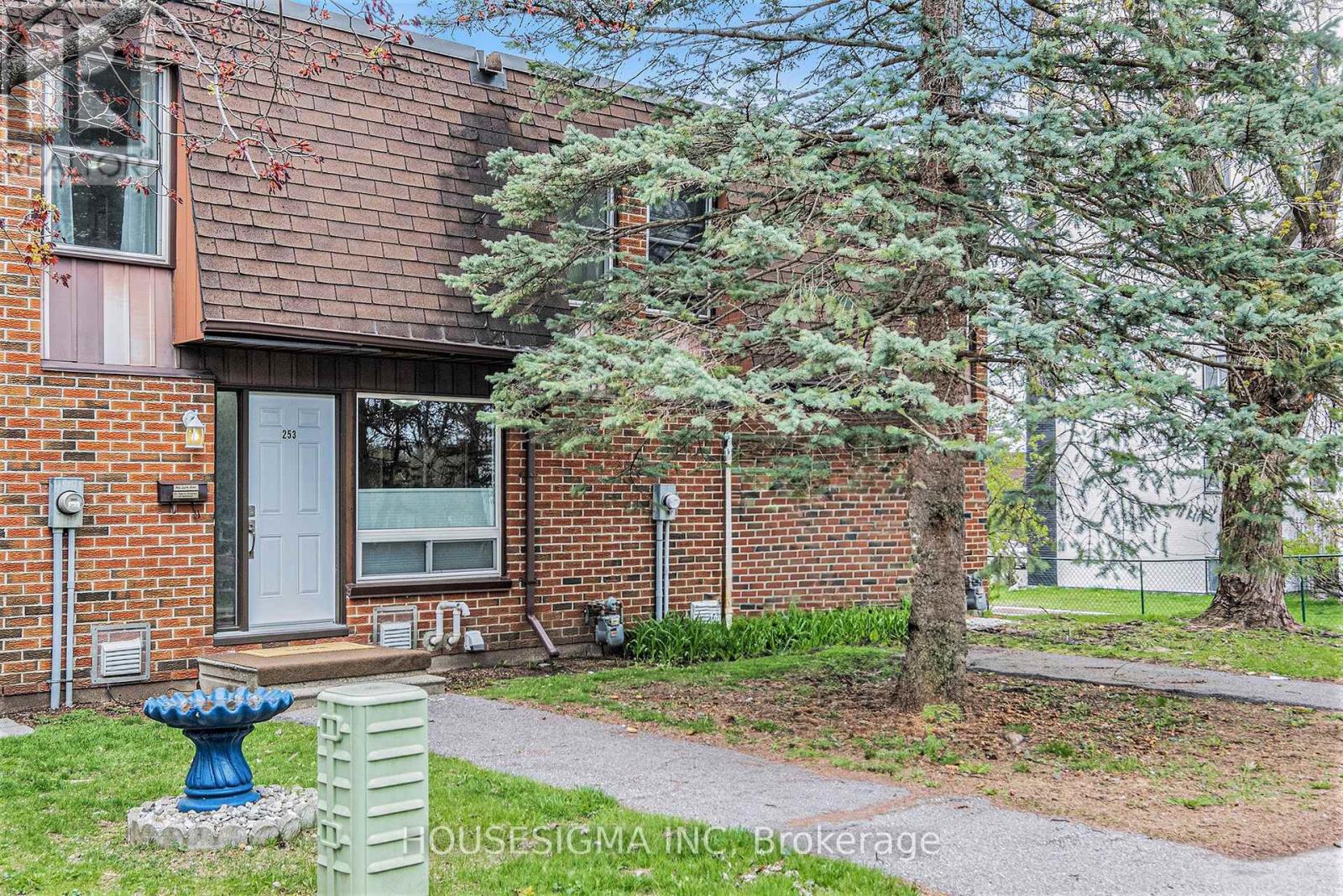 253 - 2270 Cotters Crescent, Ottawa, Ontario  K1V 8Y6 - Photo 45 - X12140102