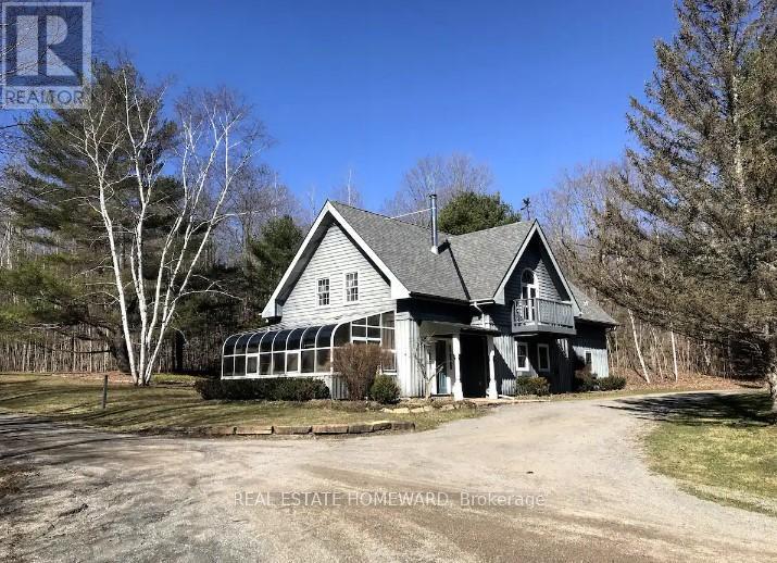 GUEST HOUSE, TOP FLR UNIT - 869 HWY 15 LANE, Rideau Lakes, Ontario