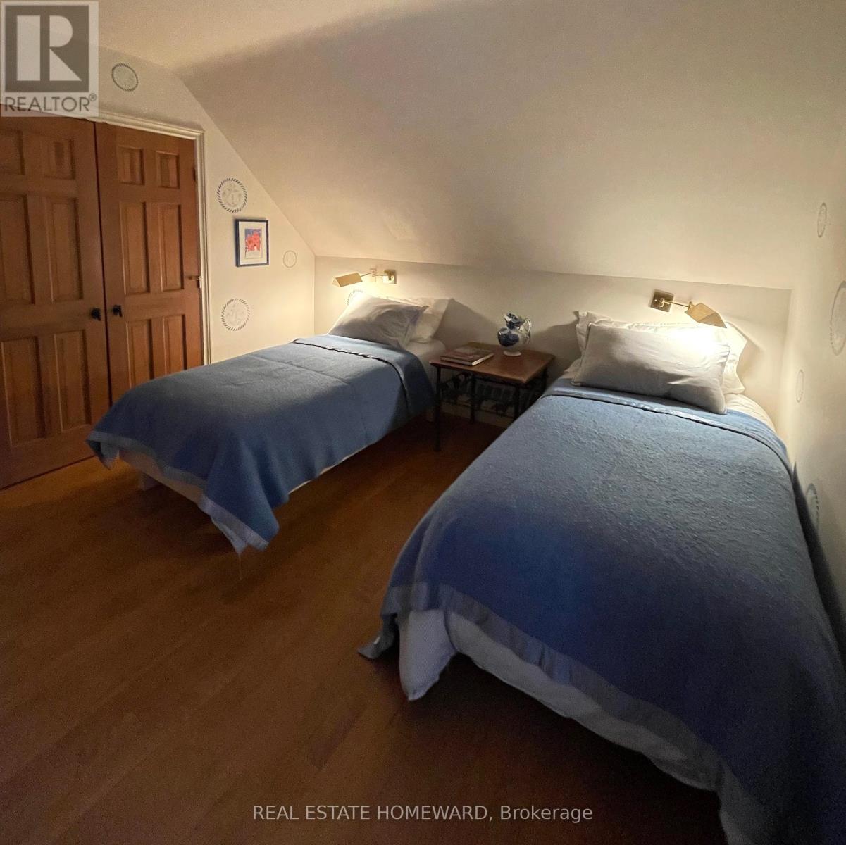 Guest House, Top Flr Unit - 869 Hwy 15 Lane, Rideau Lakes, Ontario  K0G 1E0 - Photo 8 - X12140091
