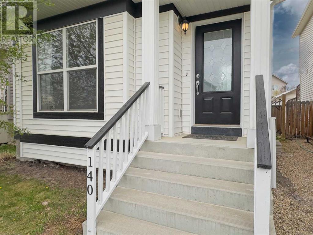 Property at 140 Tuscany Valley Rise NW image 3