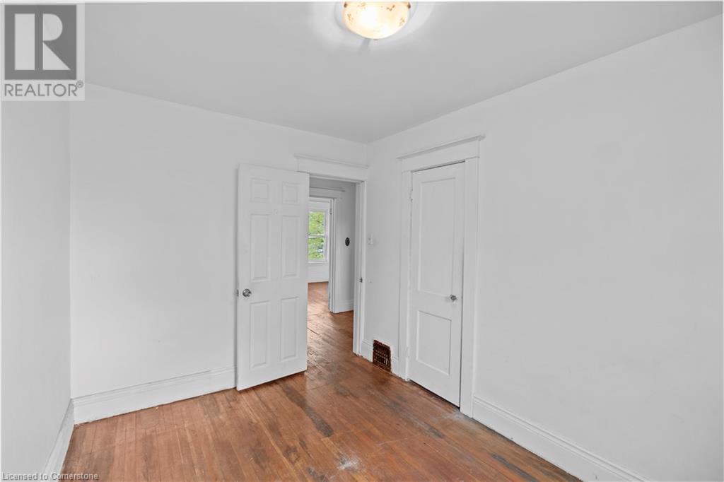215 London Street S, Hamilton, Ontario  L8K 2H1 - Photo 29 - 40724264