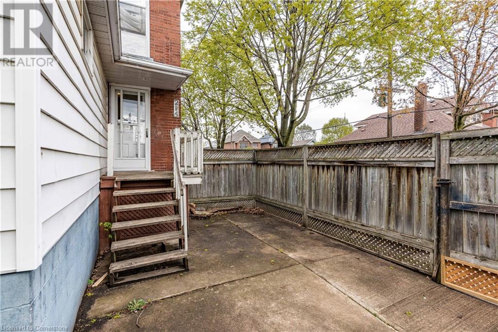215 London Street S, Hamilton, Ontario  L8K 2H1 - Photo 41 - 40724264