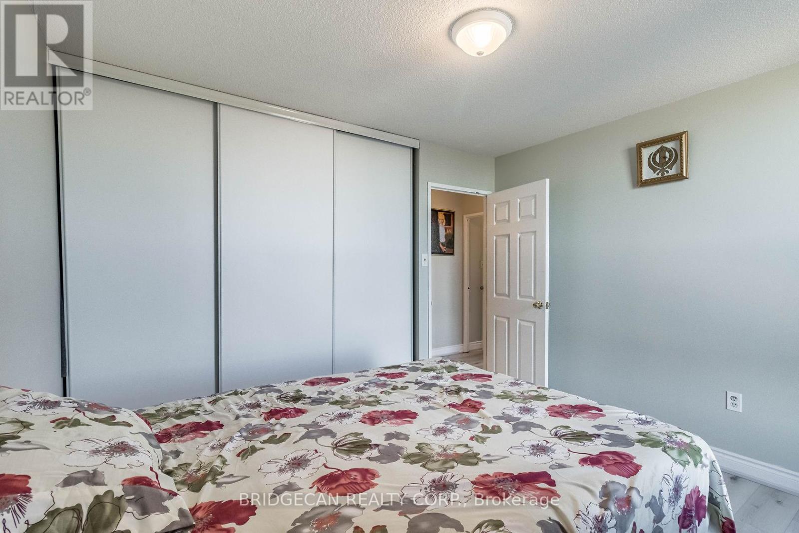 602 - 21 Knightsbridge Road, Brampton, Ontario  L6T 3Y1 - Photo 22 - W12140105