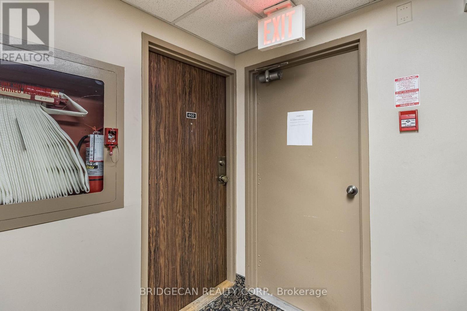 602 - 21 Knightsbridge Road, Brampton, Ontario  L6T 3Y1 - Photo 9 - W12140105