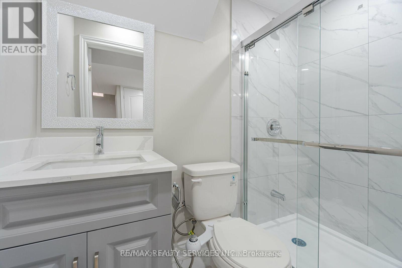 53 Ash Hill Avenue, Caledon, Ontario  L7C 4E8 - Photo 6 - W12140107