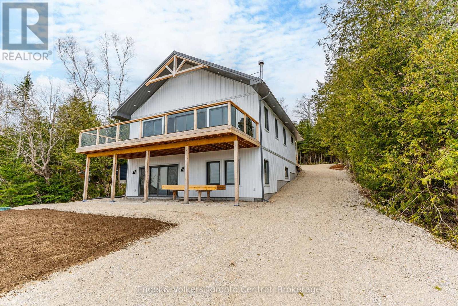 256 Cape Chin N Shore Road, Northern Bruce Peninsula, Ontario  N0H 1W0 - Photo 2 - X12114053