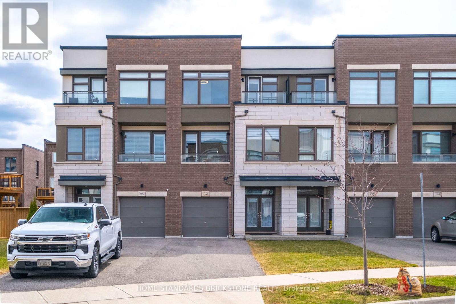 198 Fowley Drive, Oakville (Go Glenorchy), Ontario  L6H 0P3 - Photo 37 - W12075080