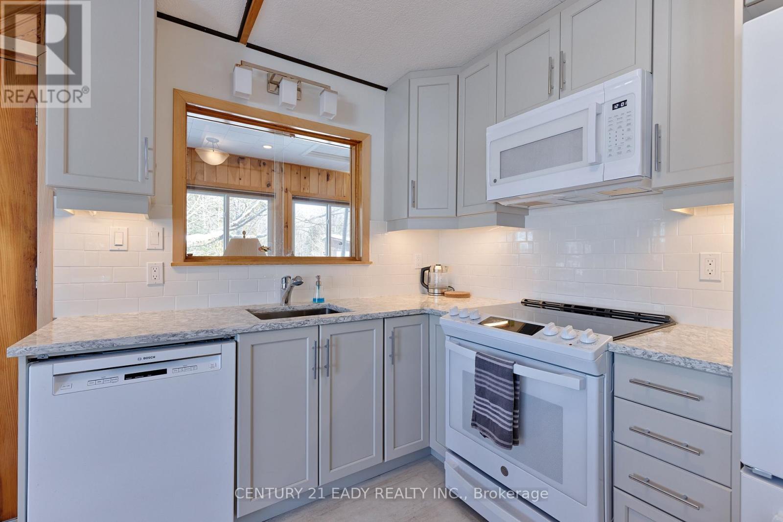 186 Bonner Road, Greater Madawaska, Ontario  K0J 1H0 - Photo 18 - X12002250