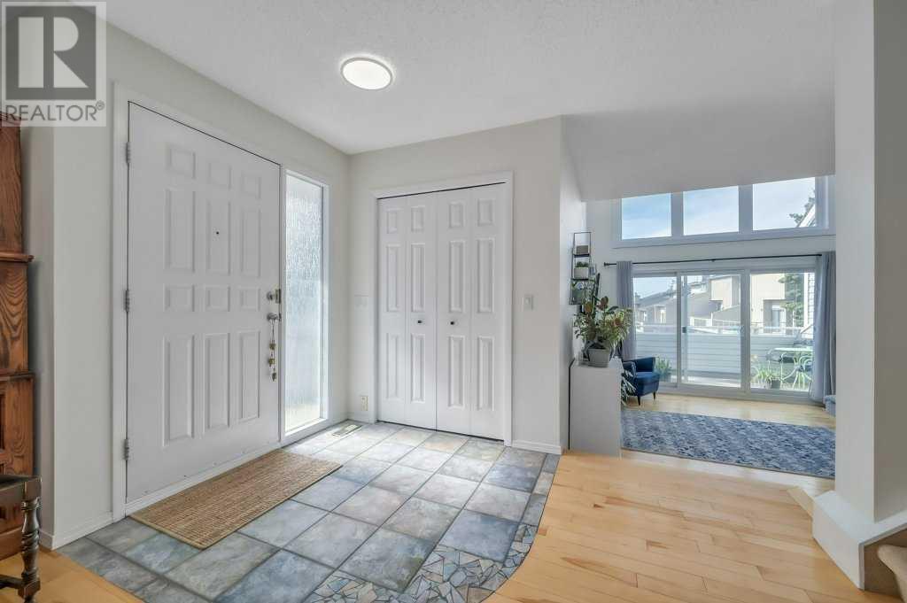 Property at 132 Edgemont Estates Drive NW image 3