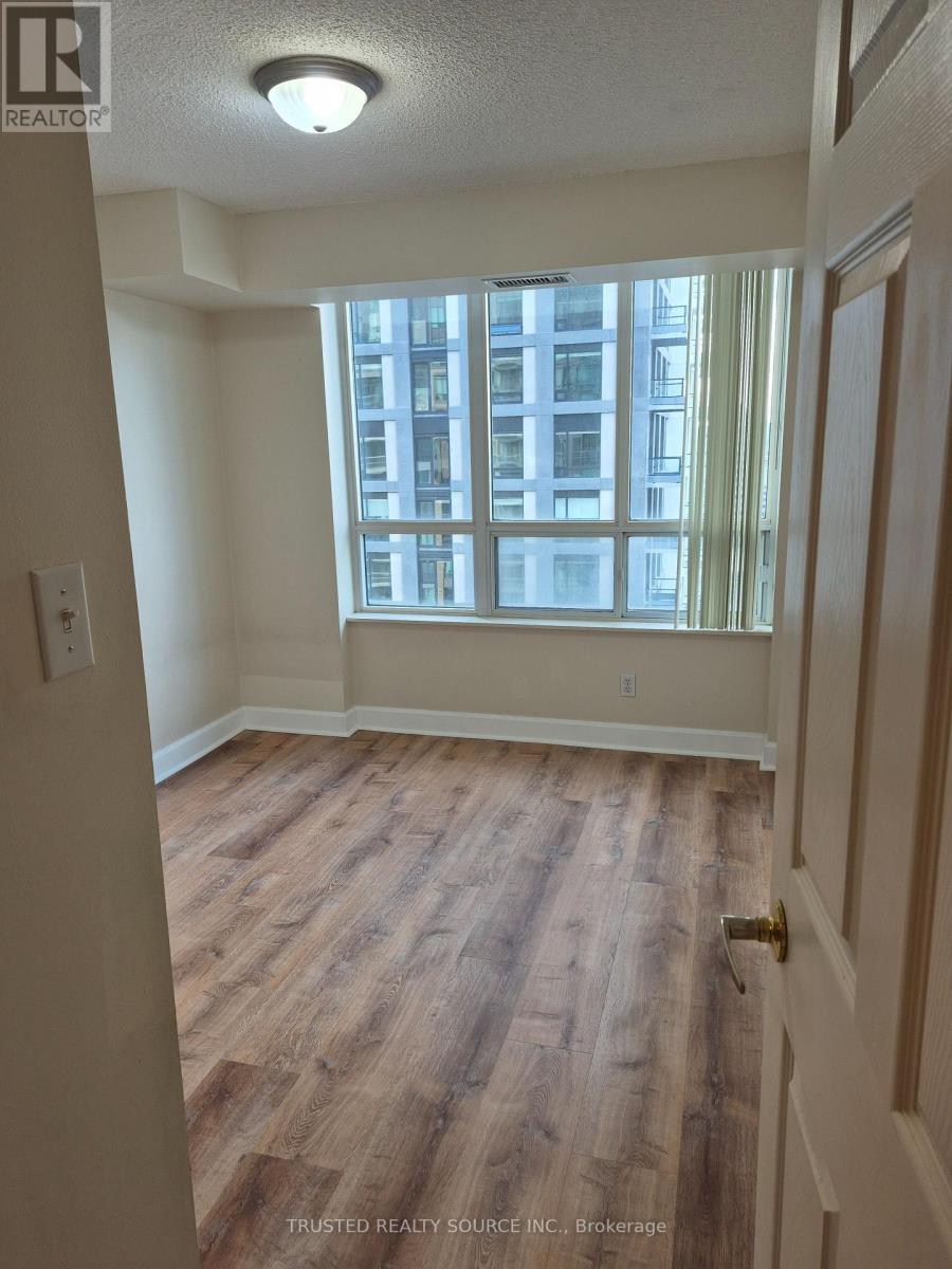 2302 - 156 Enfield Place, Mississauga, Ontario  L5B 4L8 - Photo 32 - W12011489