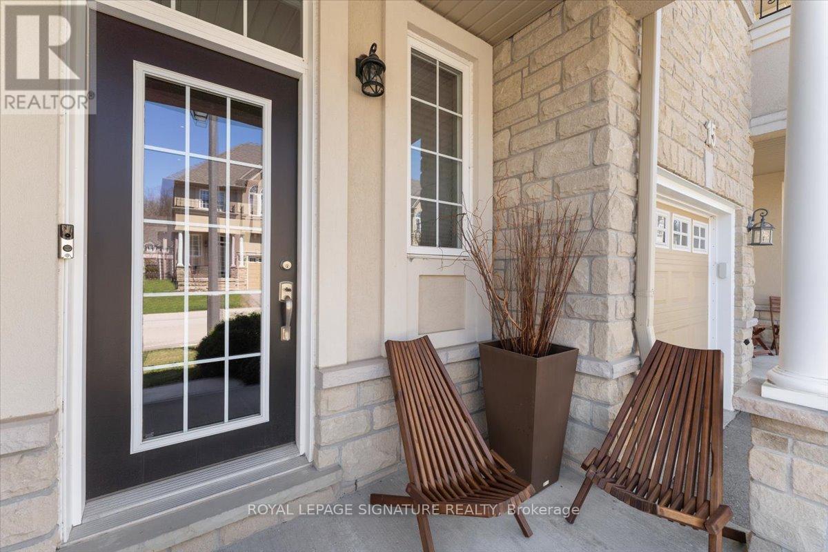 Property at 9 FOREST VALLEY CRESCENT image 2